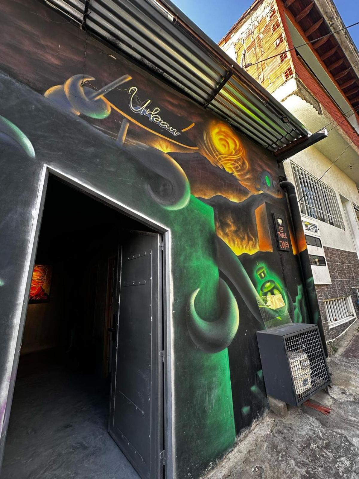 Urban Hostal San Gil- Piscina Restaurante Bar 外观 照片